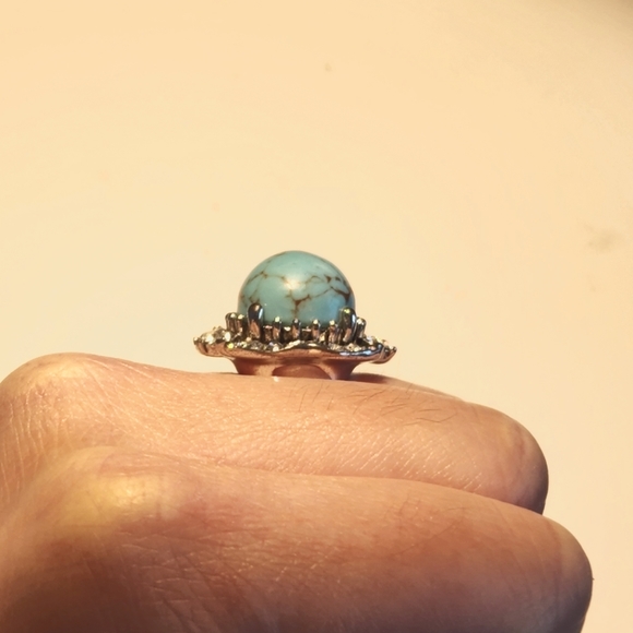 Costume ring - Picture 4 of 4